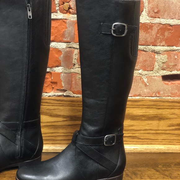 Ugg leather boot - Picture 3 of 6